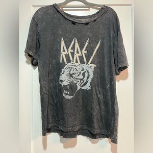 Graphic Tiger Tee with Metallic Lettering - Dark Gray